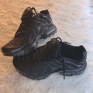 Nike Air Max Plus - black